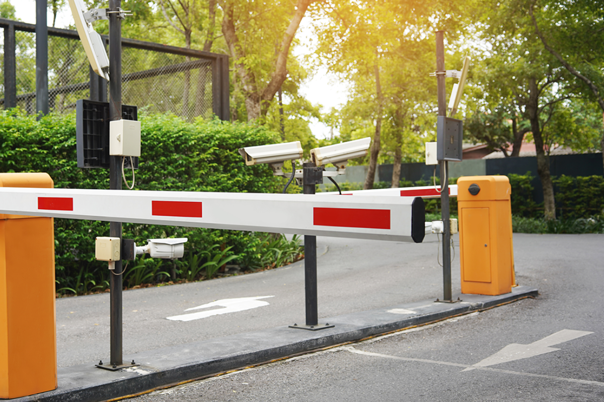 Site assessment and system architecture for mobile surveillance in Dallas